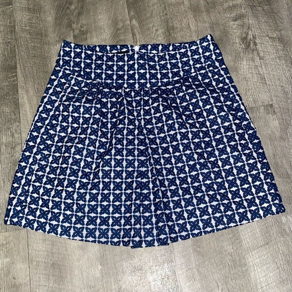 Nwot Mango MNG Textured Suiting Mini Skirt Navy and White - Picture 2 of 6